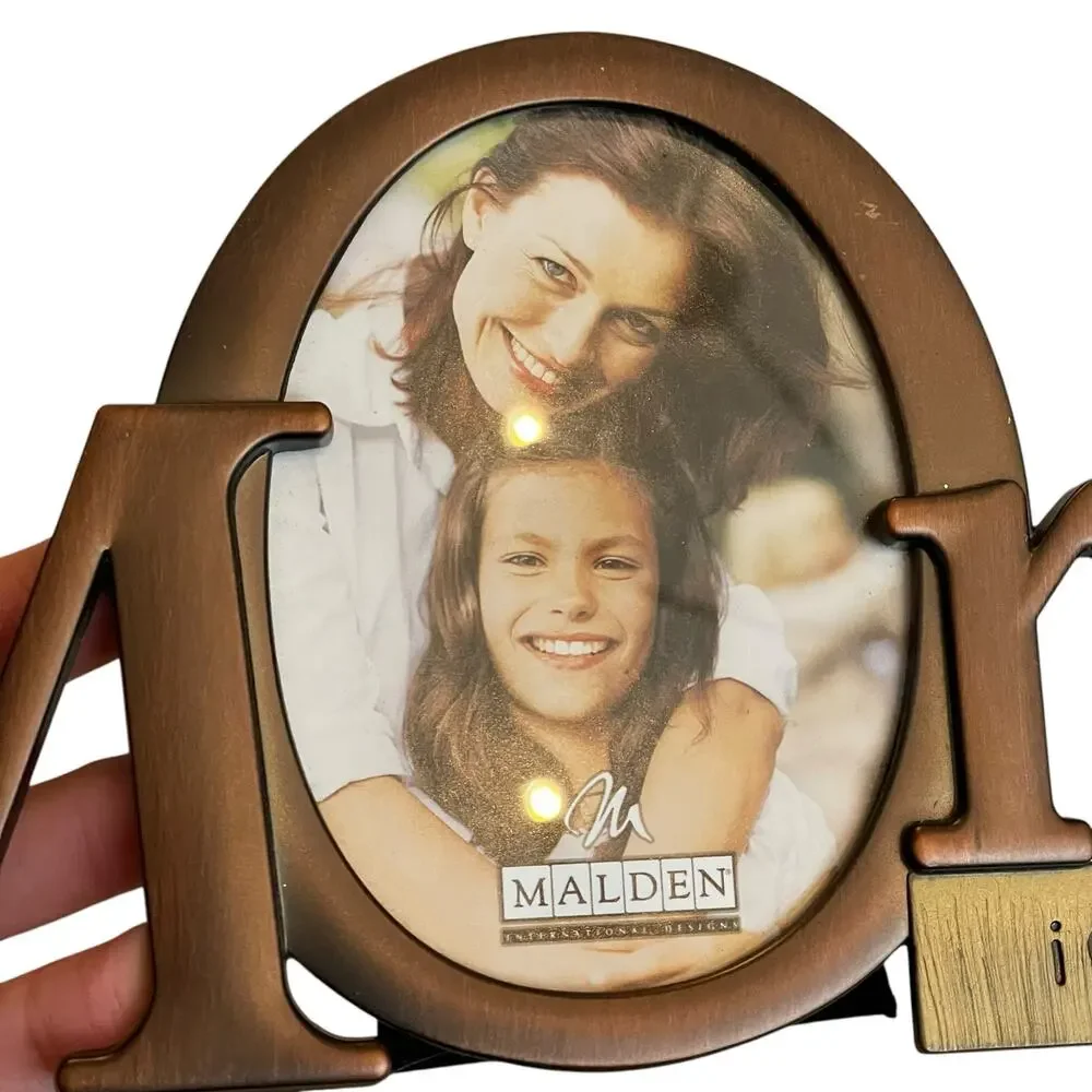 Bronze Tone Metal MOM Photo Frame Oval Picture I Love You Spelled Malden NOS